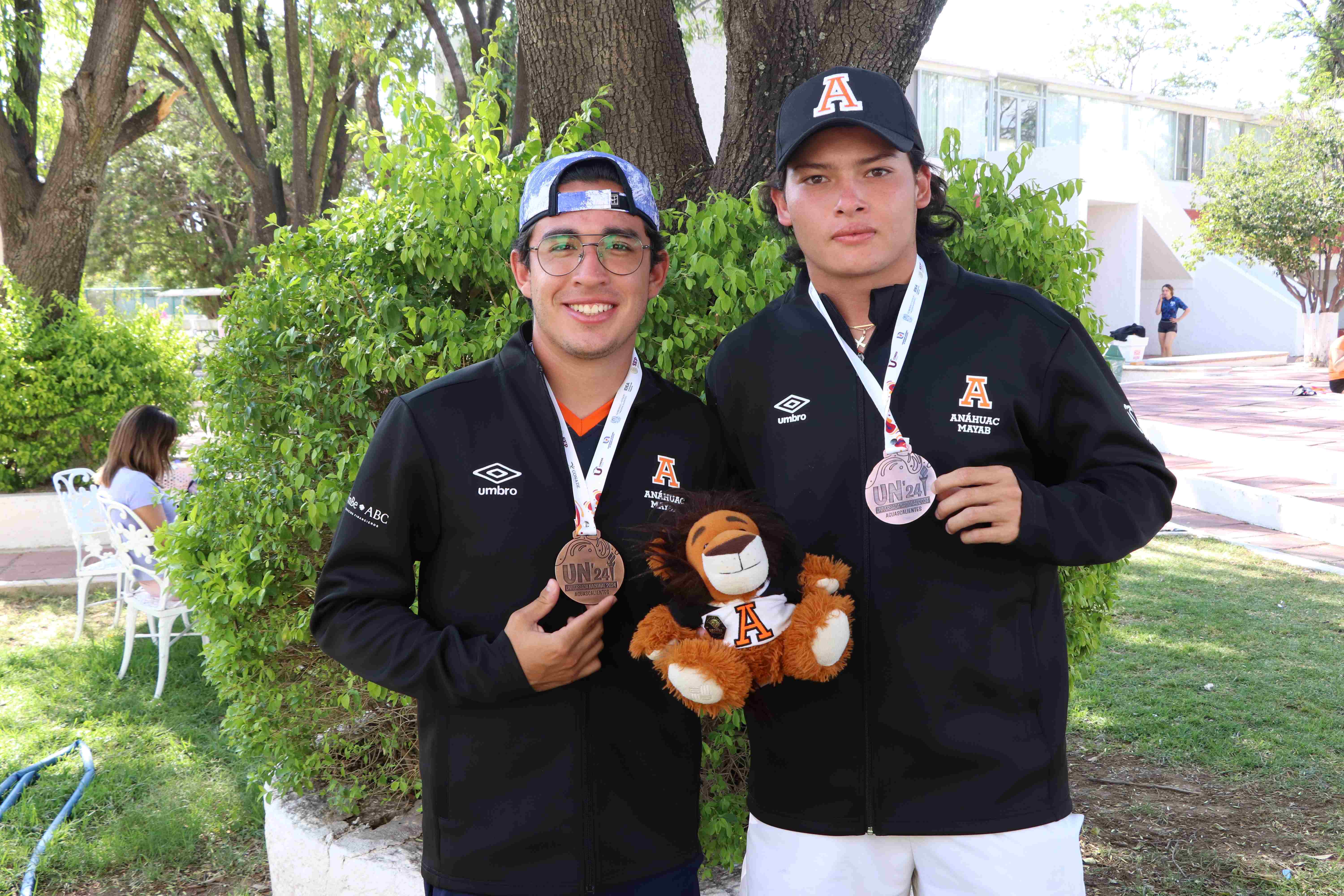 Humberto Vázquez y Nicholas Gudiño - tenis - medalla bronce