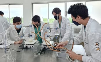Alumnos biotecnología-2