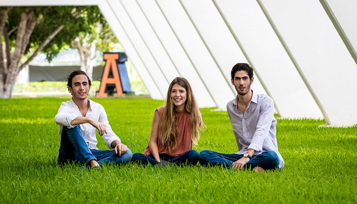 alumnos-anahuac-merida-ciudad-universitaria