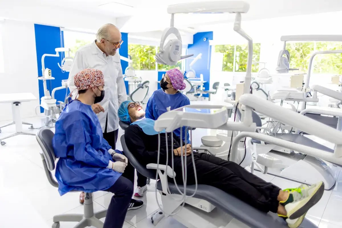 clinica odontologica de la Anáhuac Mayab