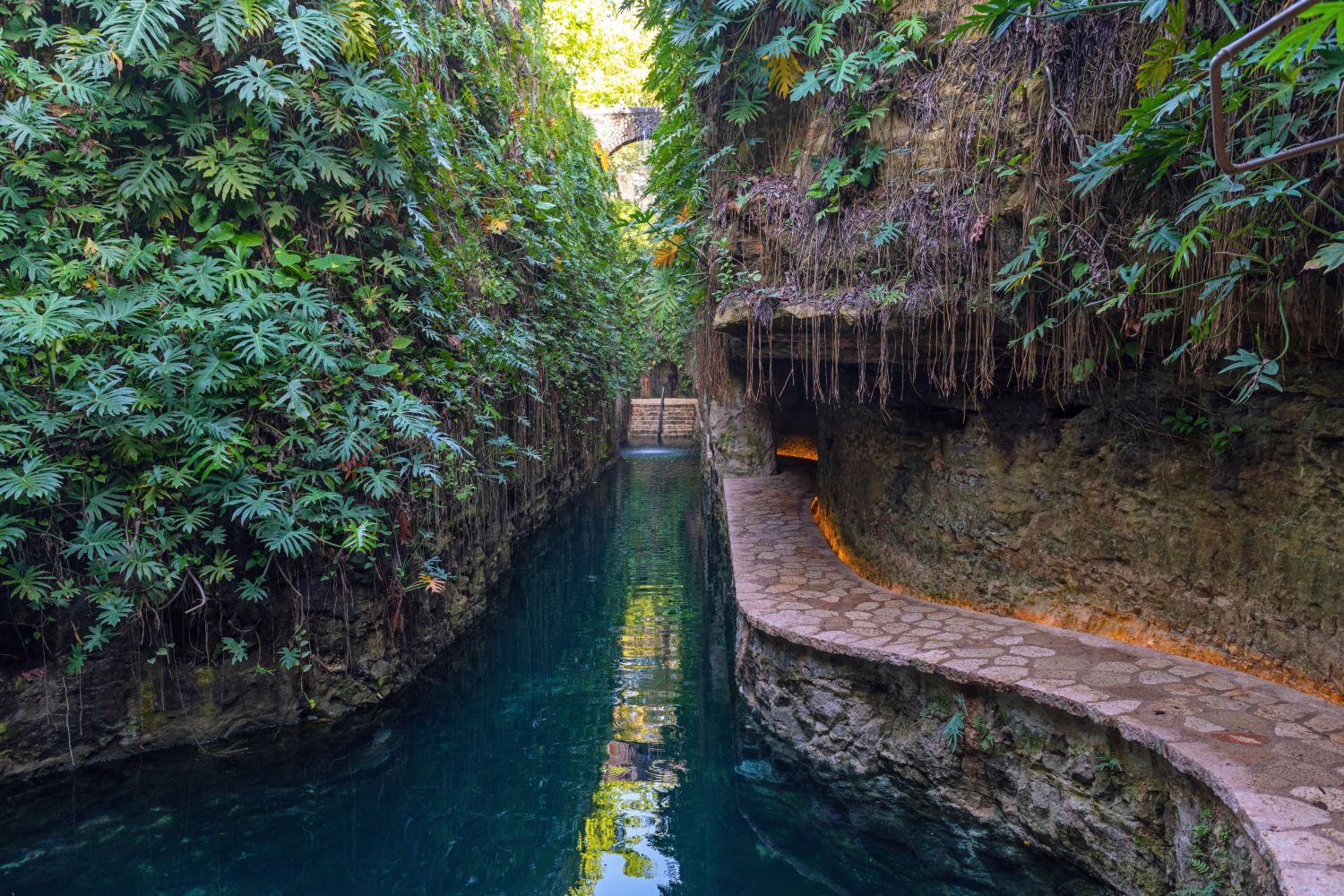 Cenote Mucuyché