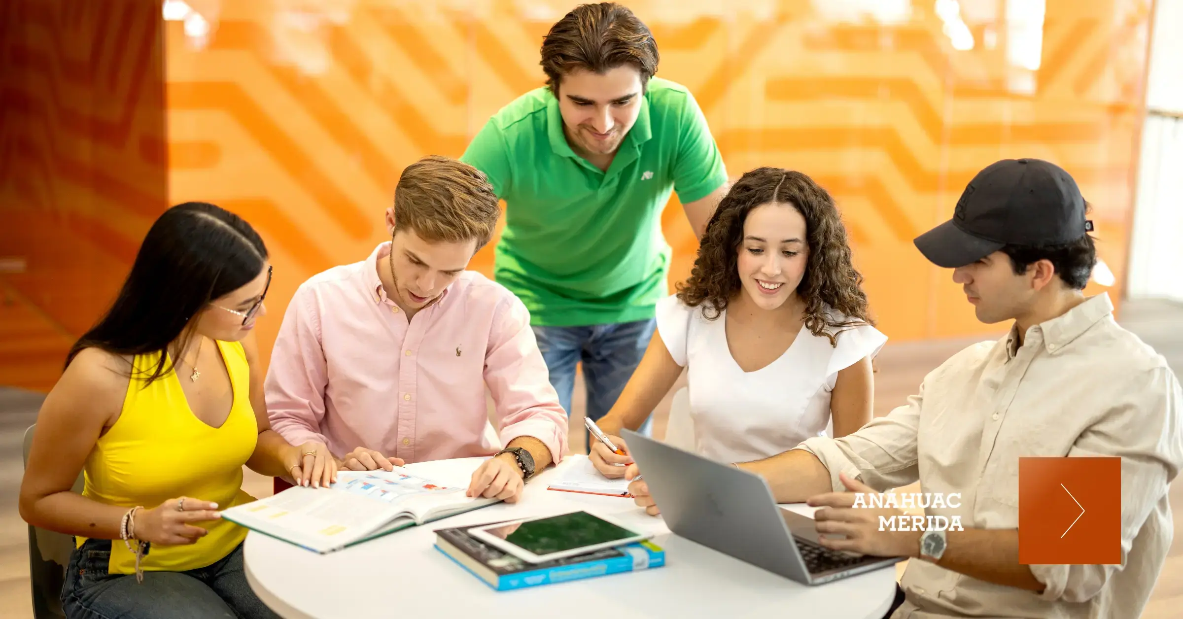 ¿Qué hace un licenciado en Dirección y Administración de Empresas?