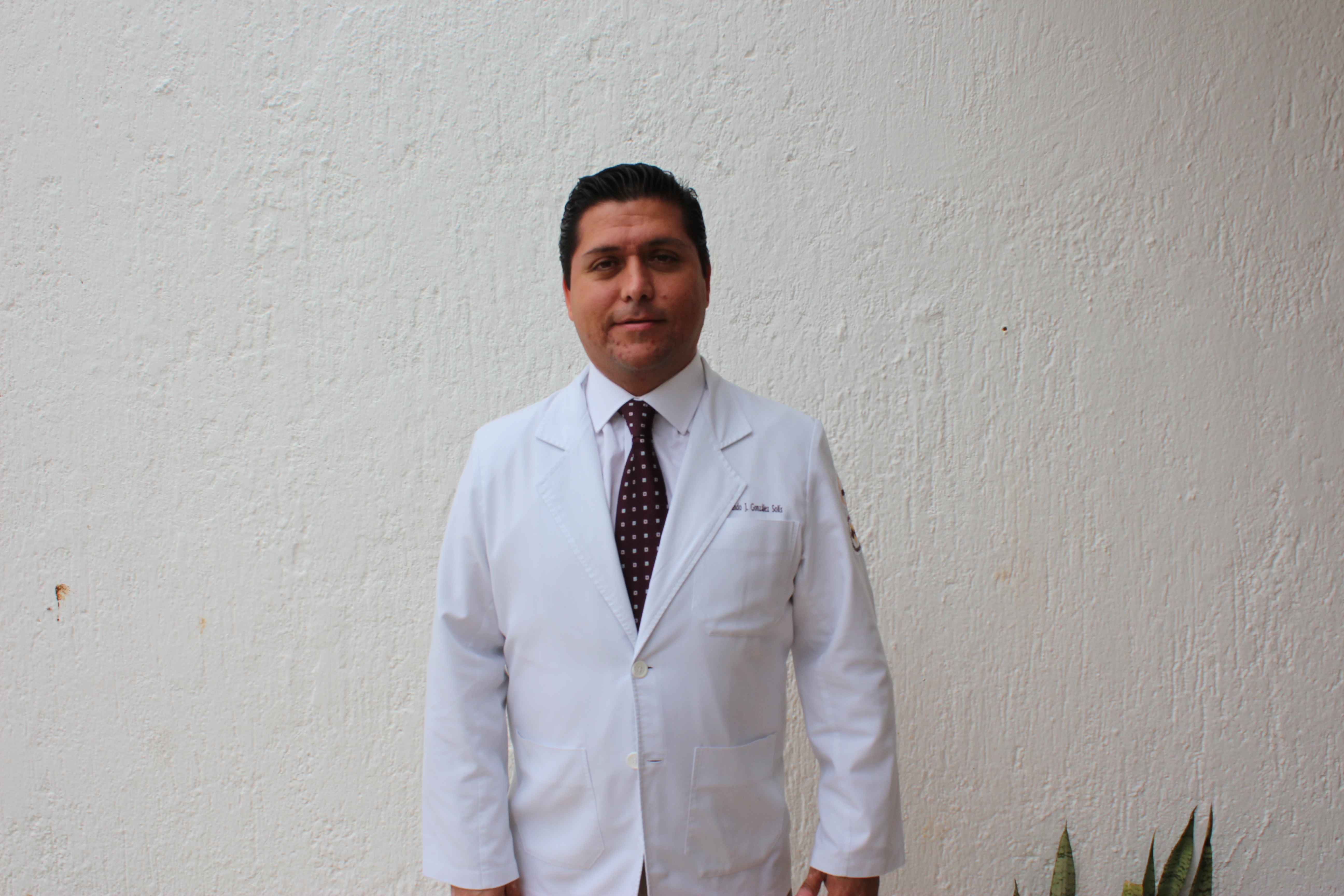 foto del docente Dr. Armando José González Solís