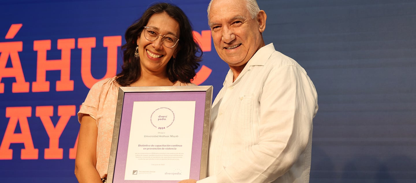 foto del articulo Otorgan distintivo de capacitación continua en prevención de violencia