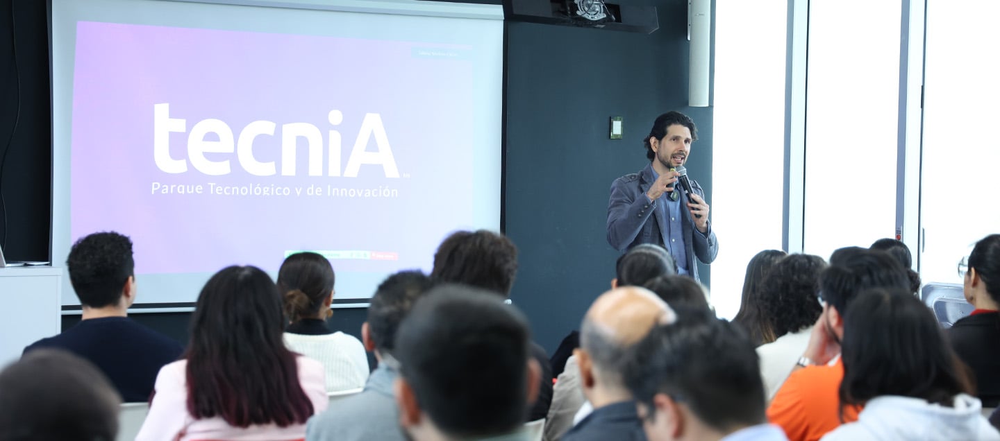 foto del articulo Fortalecen modelo de incubación híbrida para empresas de la región