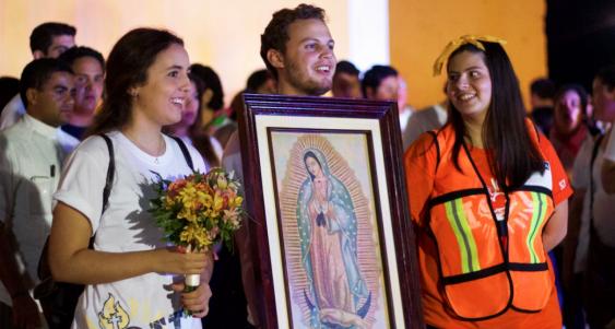 jovenes peregrinos izamal.jpg