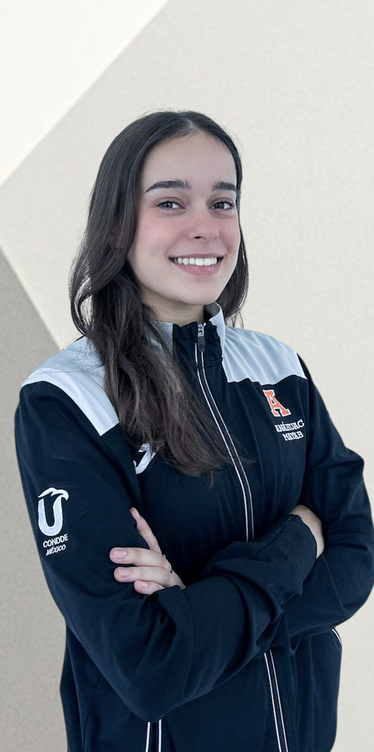 ELENA ALMIÑANA FLORES