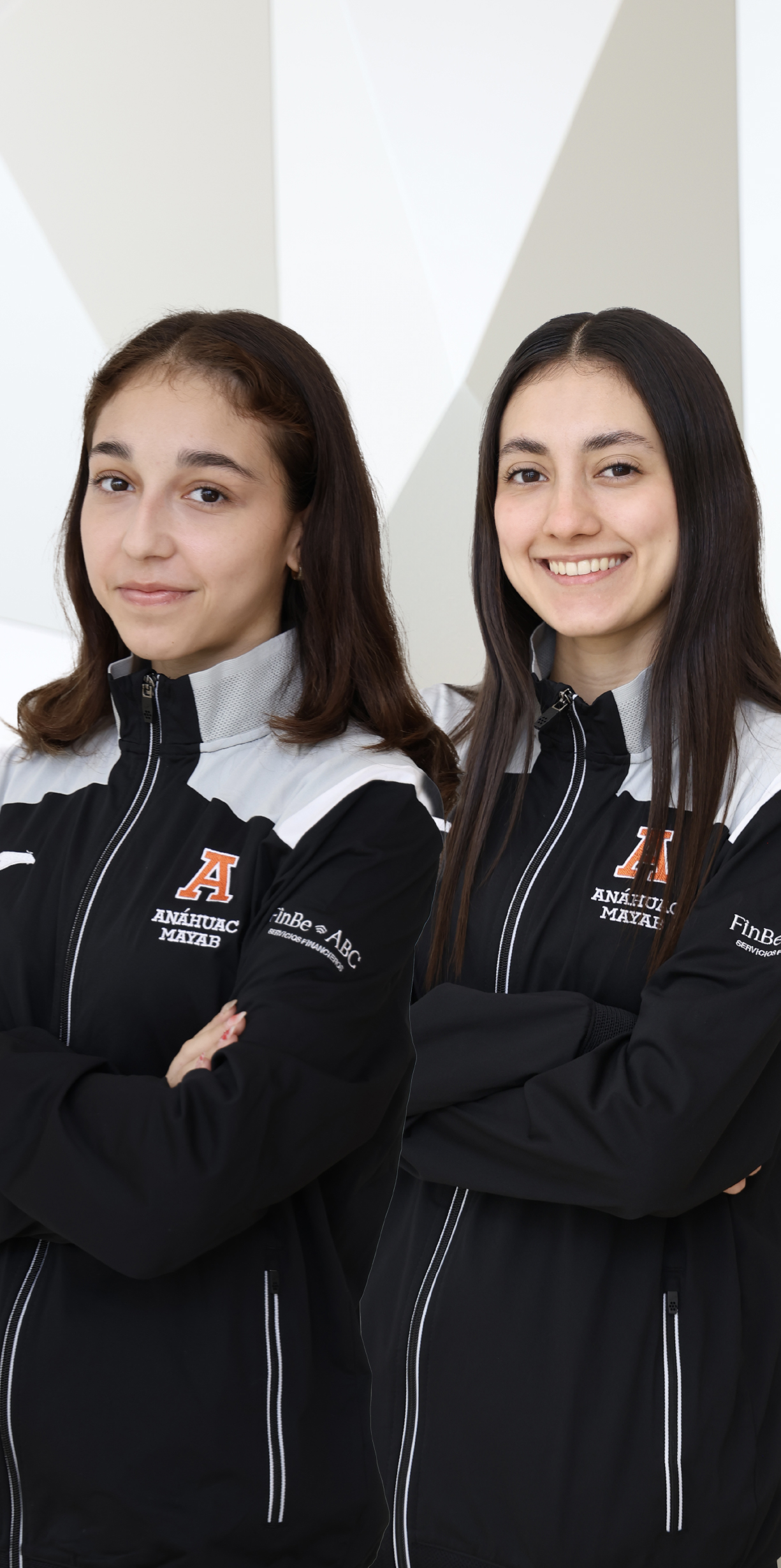 Aranza Sánchez y Daniela López