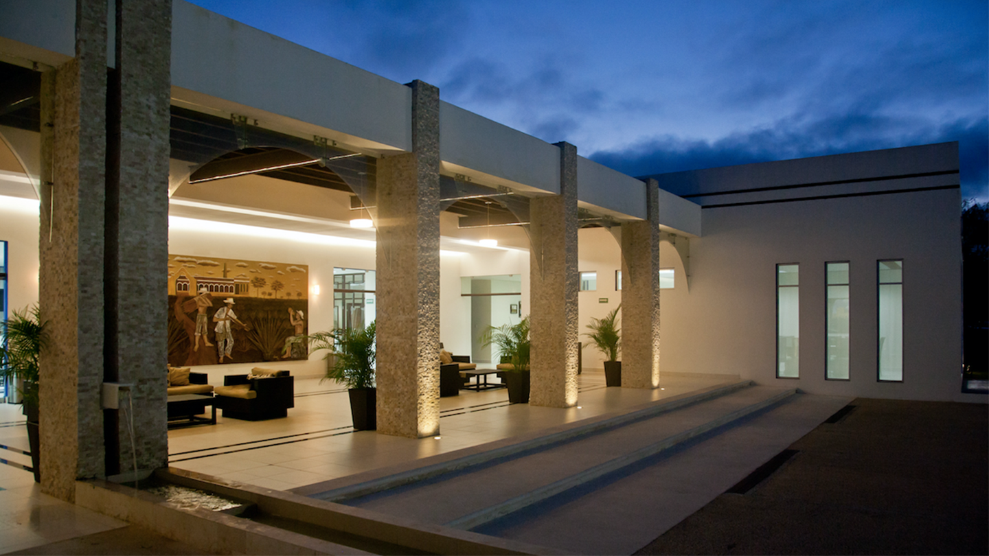 ¿Por qué la anáhuac mayab?